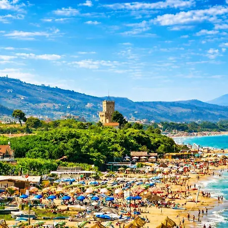 Azzurro Mare Int4 Silvi سيلفي مارينا